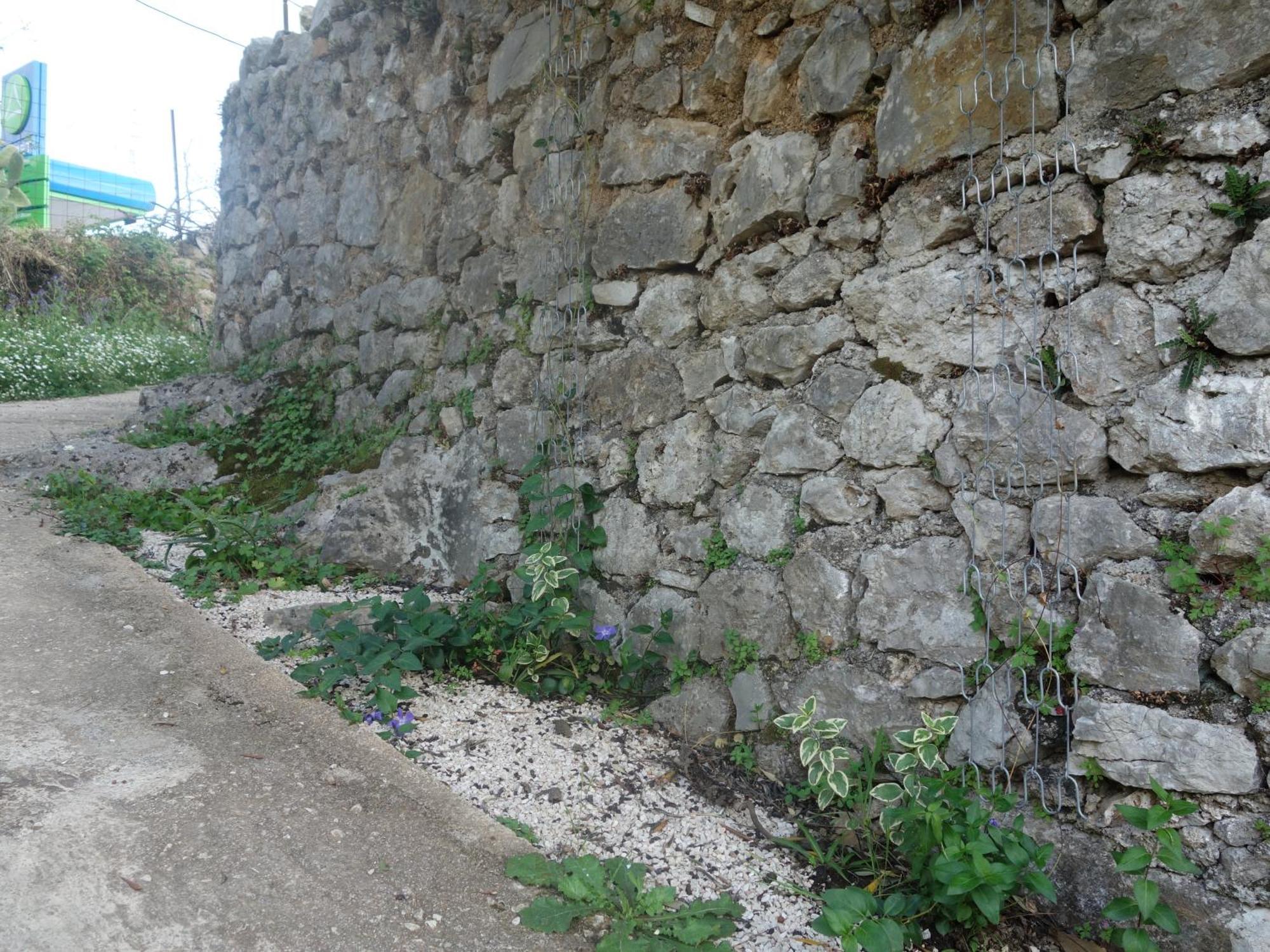 Guesthouse Near The Castle Of Himare Exteriör bild